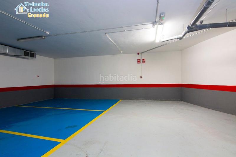 Foto 10aefee6-153c-43b5-96b0-eae9ebd7efb8. Parking voiture dans Camino de Ronda Granada