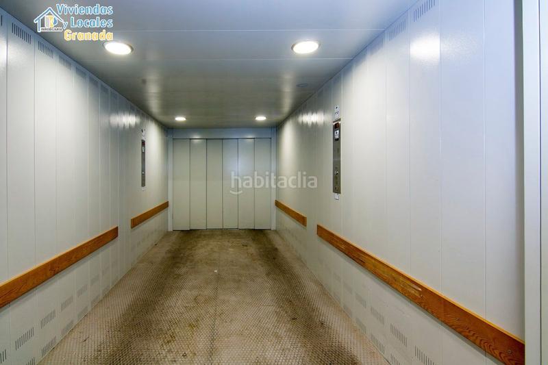 Foto 4a22cfdd-e209-4373-9f83-52441aa31e1a. Parking voiture dans Camino de Ronda Granada