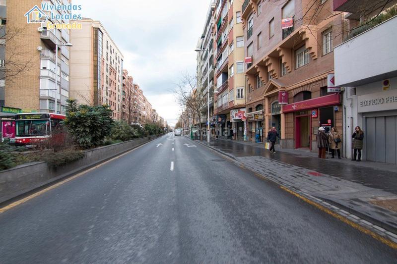 Foto ccd34a84-3a47-43f6-a15b-bd8828f469ff. Parking voiture dans Camino de Ronda Granada
