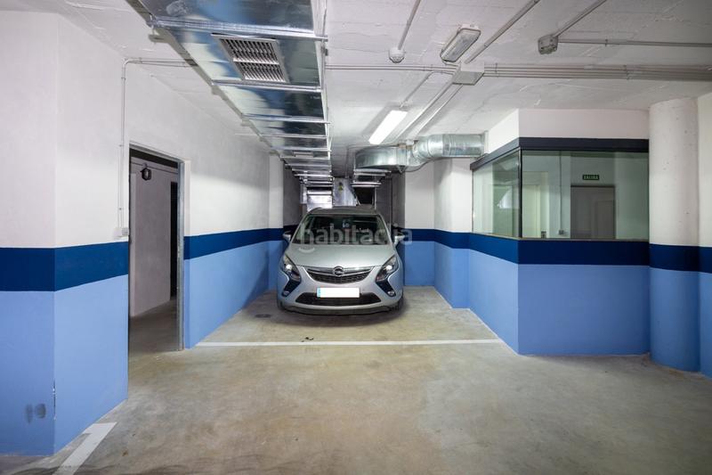 Foto 6d1bdfbd-d12a-4d74-bdcd-f18bb6122e57. Parking coche oportunidad. plazas de garaje en venta en pleno centro de . junto parada de metro en Albolote
