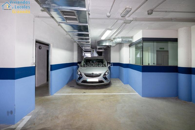 Foto 6f9284f9-f7aa-47b6-8bda-c3c985323d40. Parking coche oportunidad. plazas de garaje en venta en pleno centro de . junto parada de metro en Albolote