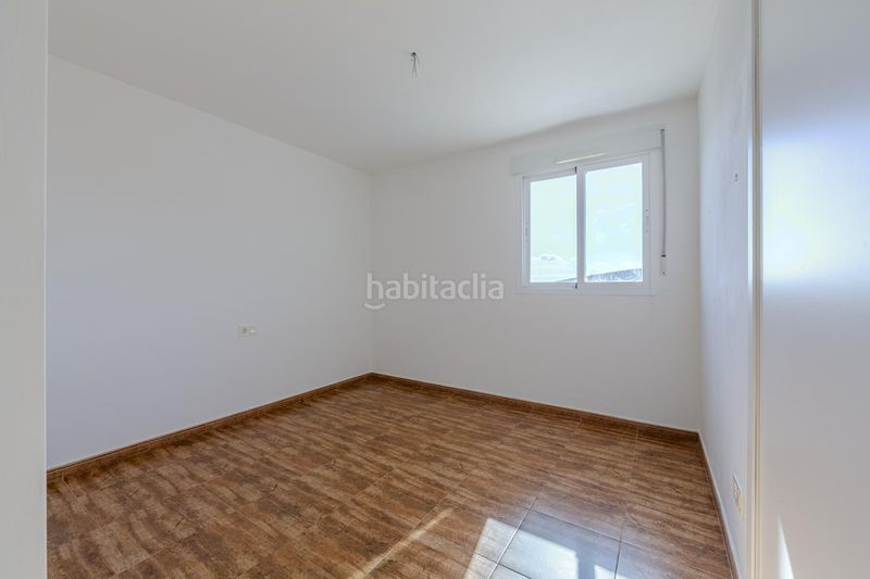 Foto dfd01cbd-56a1-41bd-9ff8-62a6563e0388. Pis amb aparcament a Gádor