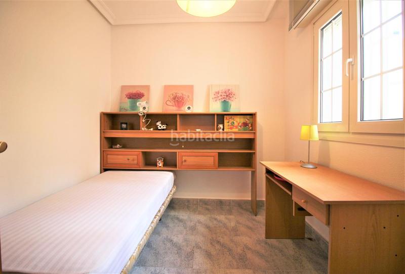 Foto f6744776-2caa-4b4b-9d5e-fb48a9e591fd. Rent flat with parking pool in Retamar Almería