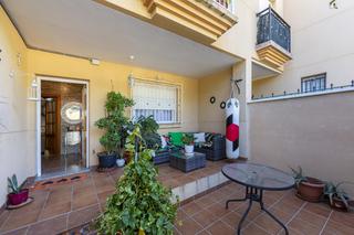 Duplex  Del generalife. Duplex huercal 4 dormitorios y 2 baños