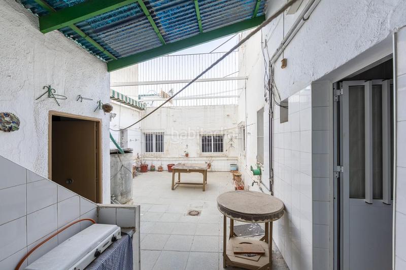 Foto 64a9d5e9-67a0-4a28-a5b9-e3c44f4417fb. Casa amb aparcament a San Luis Almería