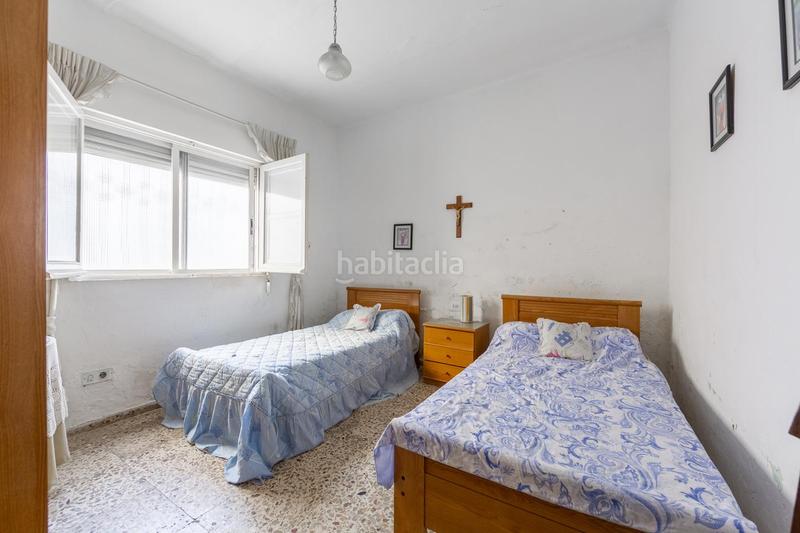 Foto 8f46b0de-a774-4615-95e5-aad0bfe5c738. Casa amb aparcament a San Luis Almería