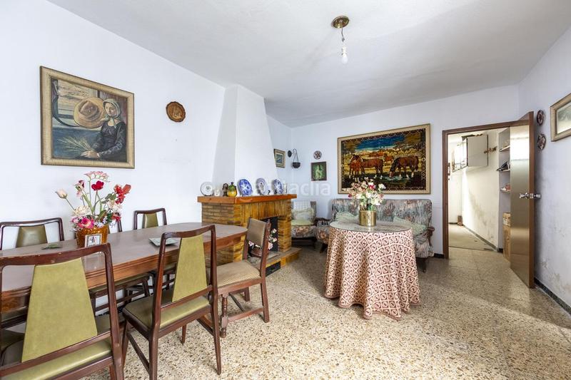 Foto 98718bec-1c29-4dc4-9a8c-9994cff23c01. Casa amb aparcament a San Luis Almería