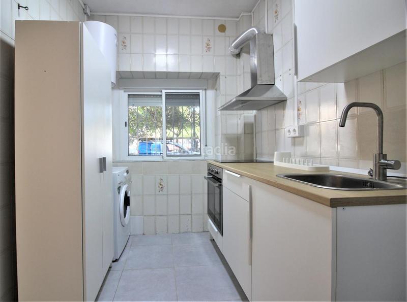 Foto b06e9568-abdd-461c-8687-bf358ee9e444. Location rez-de-chaussée dans Plaza de Toros - Santa Rita Almería