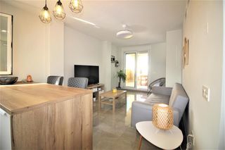 Location Appartement  Calle troya. Piso de dos dormitorios en aguadulce de temporada