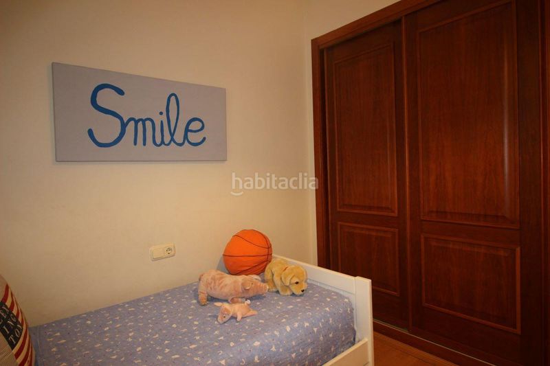 Foto 14ace6e0-afe4-48a1-aa91-a65d2b988347. Alquiler piso vivienda 3 dormitorios en calle altamira en Almería