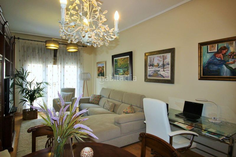 Foto 1b3f886a-621b-4433-8180-5936e815c503. Alquiler piso vivienda 3 dormitorios en calle altamira en Almería