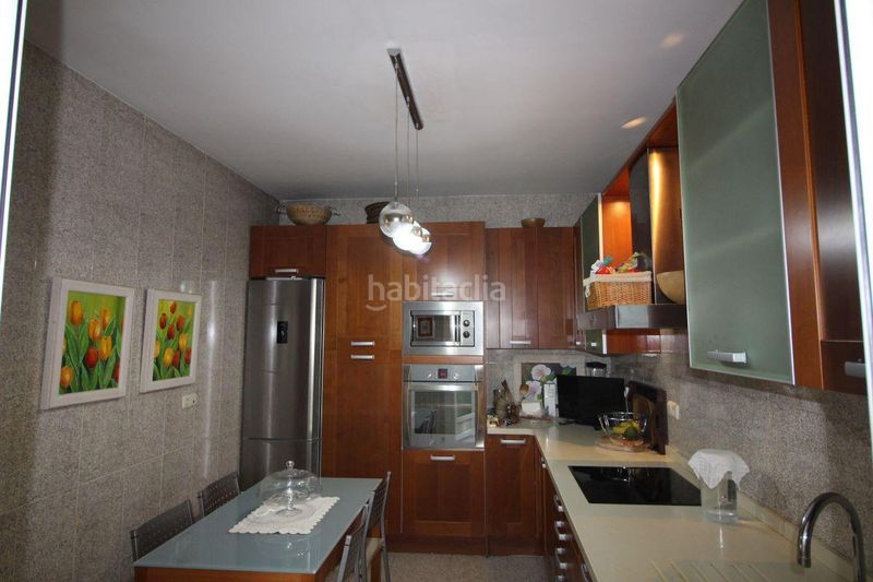 Foto 8b8ecd9c-7b95-42e6-b0c7-535258b359eb. Alquiler piso vivienda 3 dormitorios en calle altamira en Almería