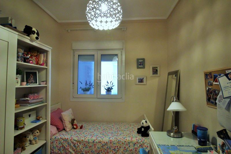 Foto a3c12ca9-2350-484d-b23a-726b9465ce70. Alquiler piso vivienda 3 dormitorios en calle altamira en Almería