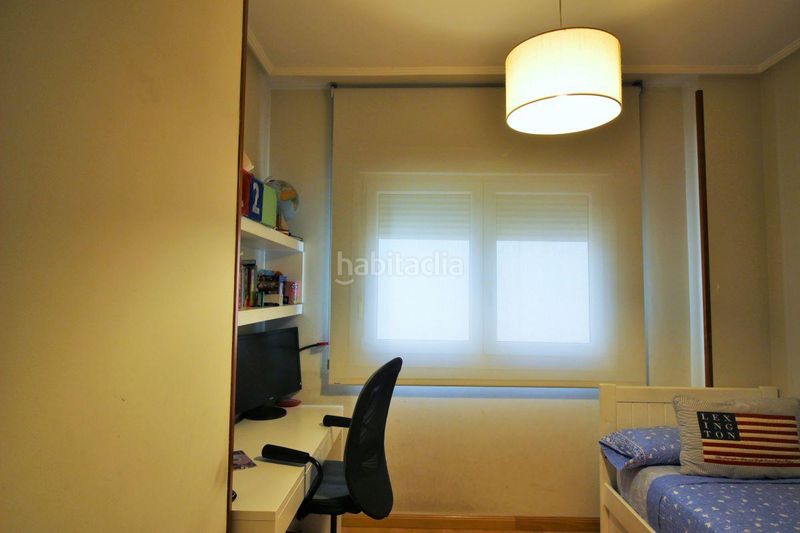 Foto ff6117db-b4ce-4f6d-b29a-bb689a2ecc2c. Alquiler piso vivienda 3 dormitorios en calle altamira en Almería