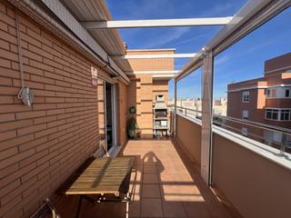 Lloguer Àtic a San Luis. Atico alquiler avenida mediterraneo