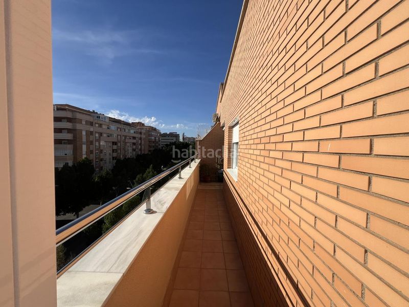 Foto 5224de69-0bbe-4390-9a3c-0f42d971745d. Lloguer àtic amb calefacció aparcament a San Luis Almería