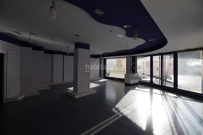 Foto 684fea04-9ced-4107-b2c2-082948cd43d9. Alquiler local comercial local muy bien situado en Almería