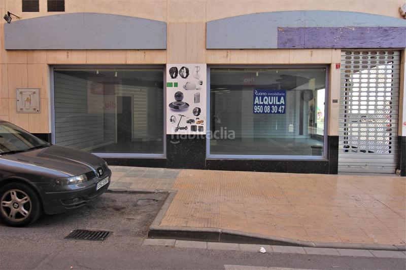 Foto e0493fdd-7439-4868-a72e-917c87eb3748. Alquiler local comercial local muy bien situado en Almería