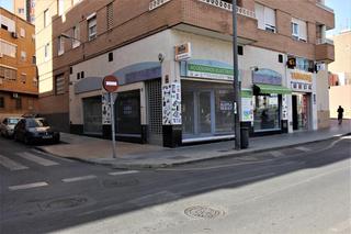 Location Local commercial  Carrera del mami. Local muy bien situado
