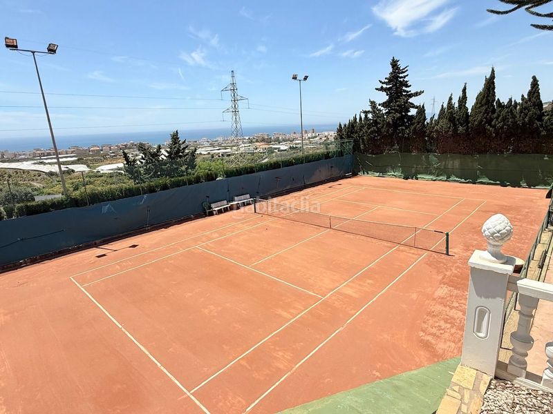 Foto a51dda30-cd17-4bed-99b3-9c8368e78add. Xalet amb calefacció piscina a Urbanización Santa Rosa Torrox