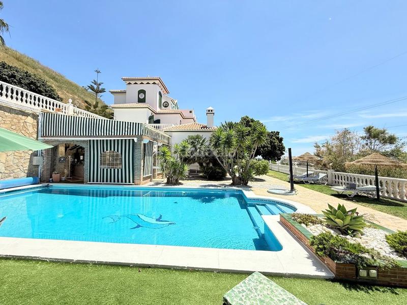 Foto bbe82ae3-af9a-428a-b786-3e3b22037248. Chalet avec chauffage piscine dans Urbanización Santa Rosa Torrox