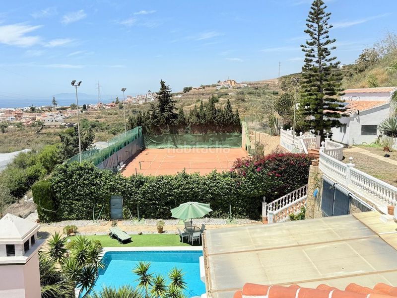 Foto ed02714b-a1a0-4297-acea-3fc36a5b8b63. Xalet amb calefacció piscina a Urbanización Santa Rosa Torrox