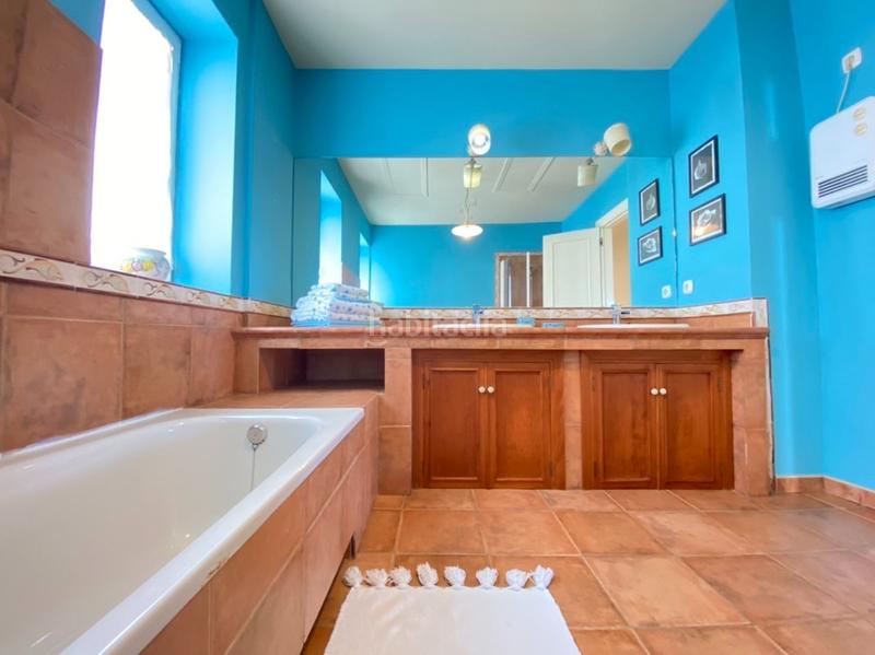 Foto ab2316f7-cb3c-4d65-948e-bb14f554cc0c. Chalet villa de lujo costa con vistas espectaculares al mar. en Torrox