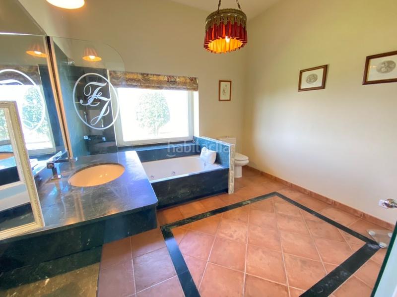 Foto c03939a4-8a76-439f-8118-391dca3f7cf8. Chalet avec piscine dans Urbanización Santa Rosa Torrox