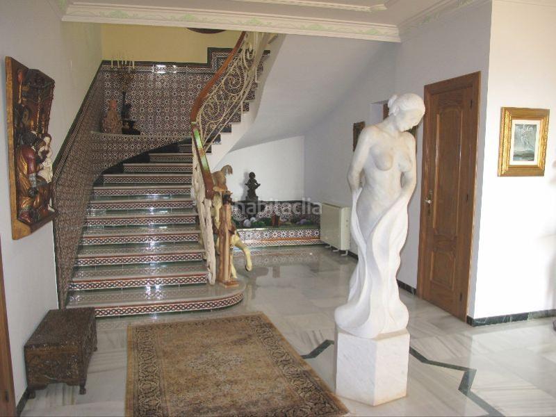 Foto a41e0ec3-8402-40e1-b987-0dd73aac2034. Chalet villa de lujo ubicada en zona exclusiva en Nerja