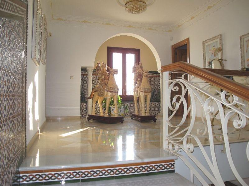 Foto c7da2ad9-2c62-4910-925e-3969773de0a4. Chalet villa de lujo ubicada en zona exclusiva en Nerja