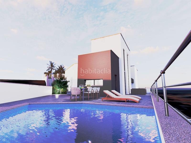 Foto 08356e96-52b8-42c0-9f5b-1319112459f1. Terreno residencial tres parcelas urbanas de 279 m2 costa, con superficies construidas de 243, 214 y 222 m2 respectivamente, incluyen salone en Torrox