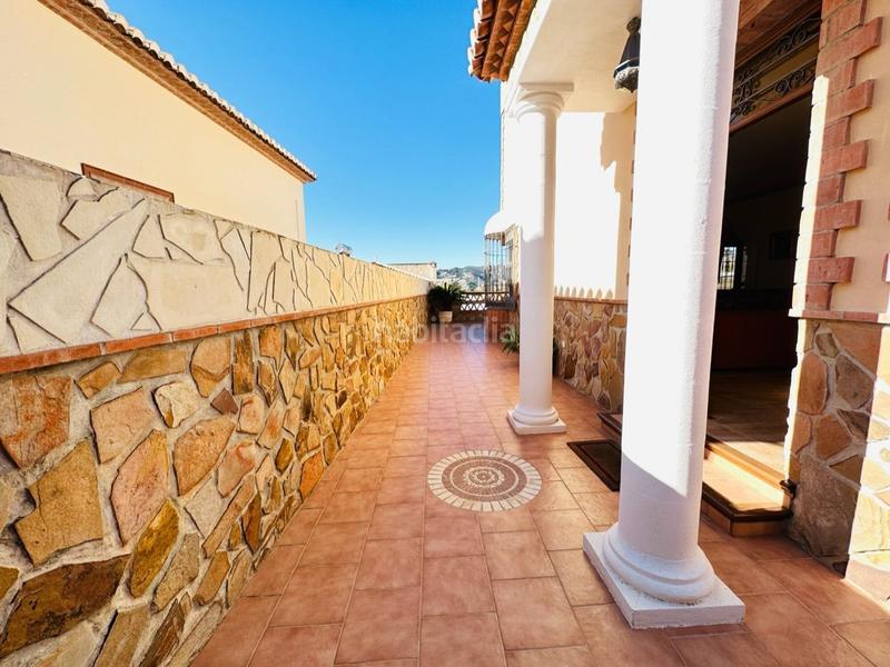 Foto c117c1d2-a493-4f2f-a0d4-9ee29bc18f0b. Chalet exclusiva villa de lujo . en Avda Pescia - Ctra de Frigiliana Nerja