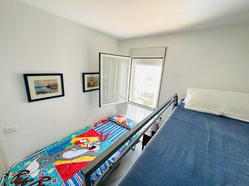 Foto a0dfa8a8-d47e-47b6-8d6e-a6c385e1fb5d. Ático piso en primera línea de playa con vistas frontales al mar de 60 m2 en urbanización Laguna Beach costa. en Torrox