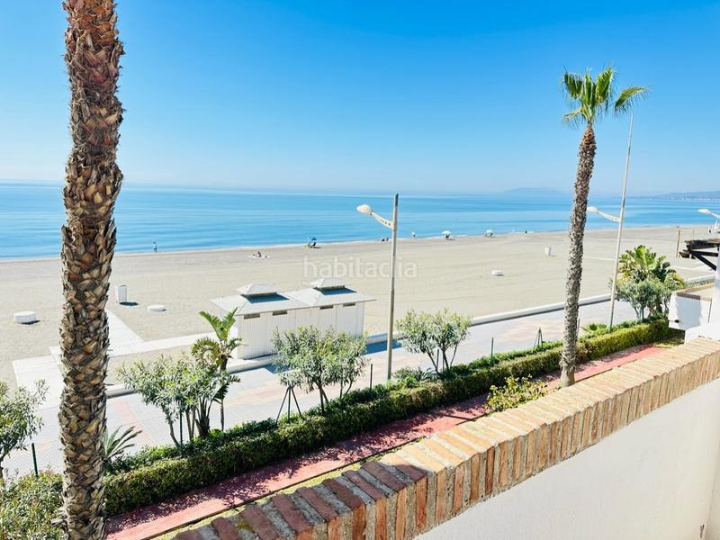 Foto d0cefc53-22ef-4c9c-bd23-834c6784ab66. Ático piso en primera línea de playa con vistas frontales al mar de 60 m2 en urbanización Laguna Beach costa. en Torrox