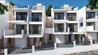 Casa adossada a Nueva Nerja. Chalets de lujo y diseño moderno en nerja.