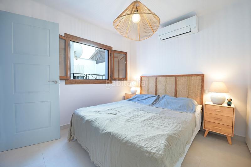 Foto 1215e97e-08ba-4056-8d69-a5f526a1463f. Casa adosada chalet en caleta de vélez junto a la playa. en Caleta de Velez