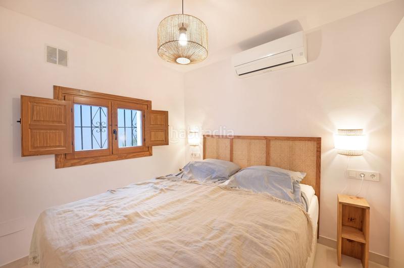 Foto b821d8a7-53c5-4942-9602-e9ad6dcc6394. Casa adosada chalet en caleta de vélez junto a la playa. en Caleta de Velez