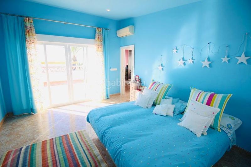 Foto 552069d3-1282-49eb-8d41-d5033ba1782c. Casa espectacular chalet situado en primera línea de playa costa málaga con salida directa al paseo marítimo en Torrox