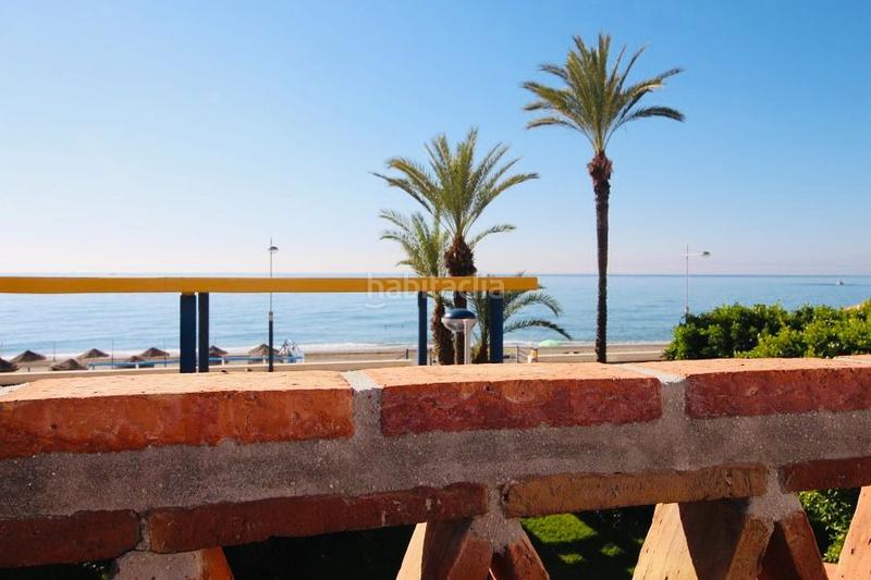 Foto 65c6ddd6-2734-4480-964d-df65a2801209. Casa espectacular chalet situado en primera línea de playa costa málaga con salida directa al paseo marítimo en Torrox