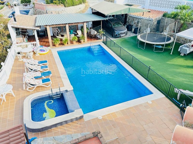 Foto 72176ce6-08a2-488e-8dd5-6695028c493c. Xalet amb piscina a Centro Nerja