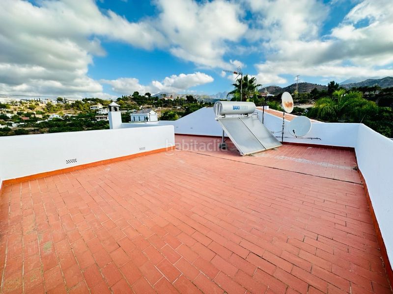 Foto a03af1dc-b28b-4948-957c-307745bd74bc. Xalet amb piscina a Centro Nerja