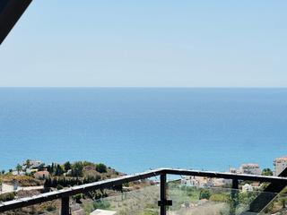 Casa en El Peñoncillo. Chalet de estilo moderno en una planta en torrox costa.
