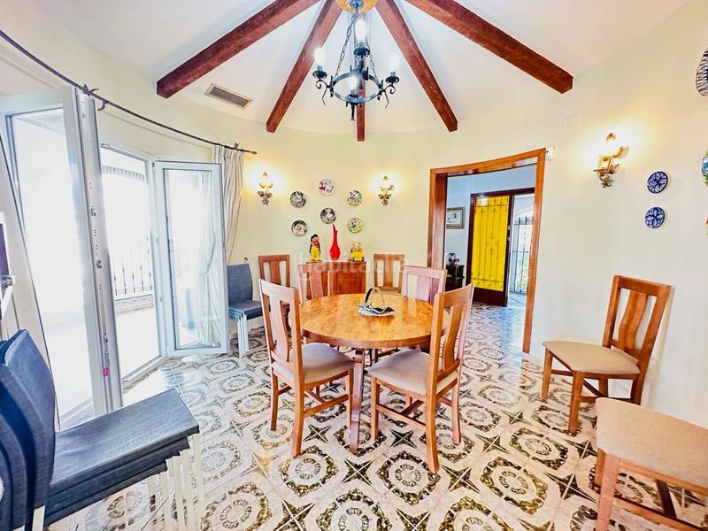 Foto c446d064-b17b-4d09-b10e-8e2963221fda. Chalet espectacular villa junto al mar costa málaga. en Torrox