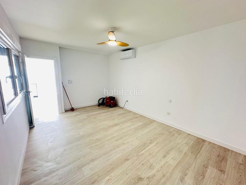 Foto 5e2e5ffa-8880-4490-9524-43bb9a3ee137. Chalet villas de lujo de estilos modernos en la urbanización balcones dEl Peñoncillo costa. en Torrox