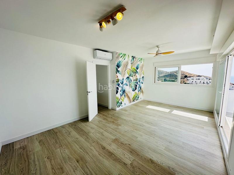 Foto a87582bc-94df-4785-a1f7-52a0c9dcd24e. Chalet villas de lujo de estilos modernos en la urbanización balcones dEl Peñoncillo costa. en Torrox