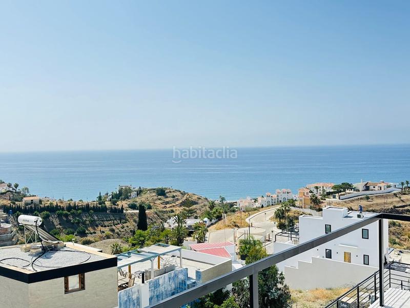 Foto b8ade051-8950-45c1-a59c-c6b60d2f7435. Chalet villas de lujo de estilos modernos en la urbanización balcones dEl Peñoncillo costa. en Torrox