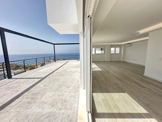 Chalet en El Peñoncillo. Villas de lujo de estilos modernos en la urbanización balcones d