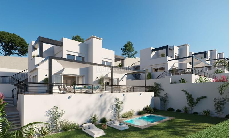 Foto 1fd0590e-0c99-4a97-b2f1-b79272e0b9e5. Chalet villas de lujo de estilos modernos en la urbanización balcones dEl Peñoncillo costa. en Torrox