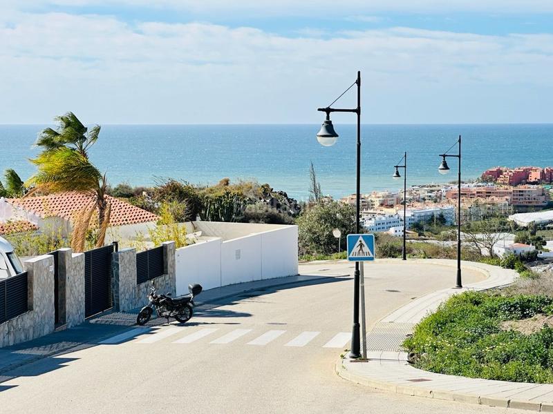 Foto 5e5513b6-60a9-4060-9beb-9a6d473105e7. Chalet villas de lujo de estilos modernos en la urbanización balcones dEl Peñoncillo costa. en Torrox