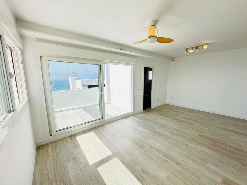 Foto c3af6329-31ef-4fa1-b714-8ffd6caba994. Chalet villas de lujo de estilos modernos en la urbanización balcones dEl Peñoncillo costa. en Torrox